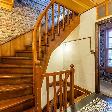 Villa Historic House Near Popular Landmarks In Balat Istanbul